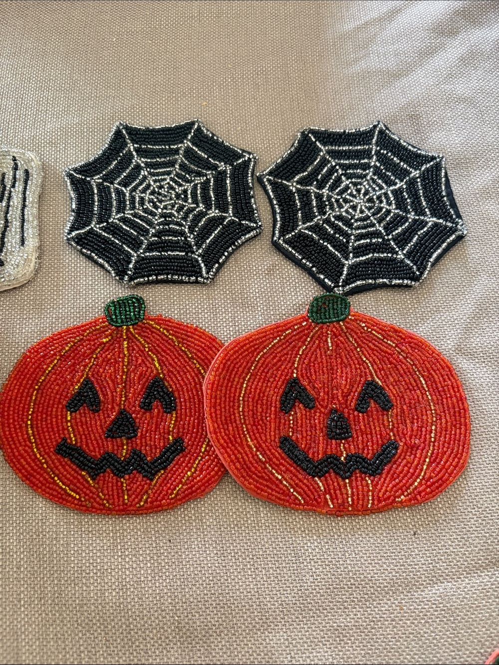 Beaded Halloween coasters, set of eight - Picture 2 of 6